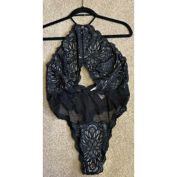 Victoria’s Secret Lace Black Thong Teddy. Size XL Halter Neck - Picture 2 of 8
